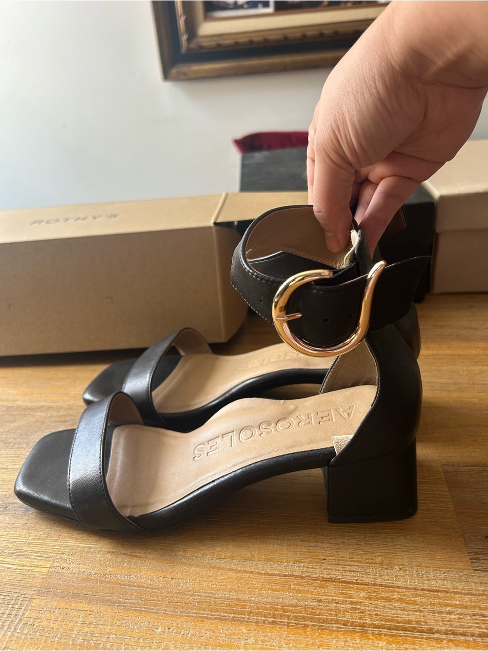 Aerosoles size 8 black leather heeled sandals Eliza